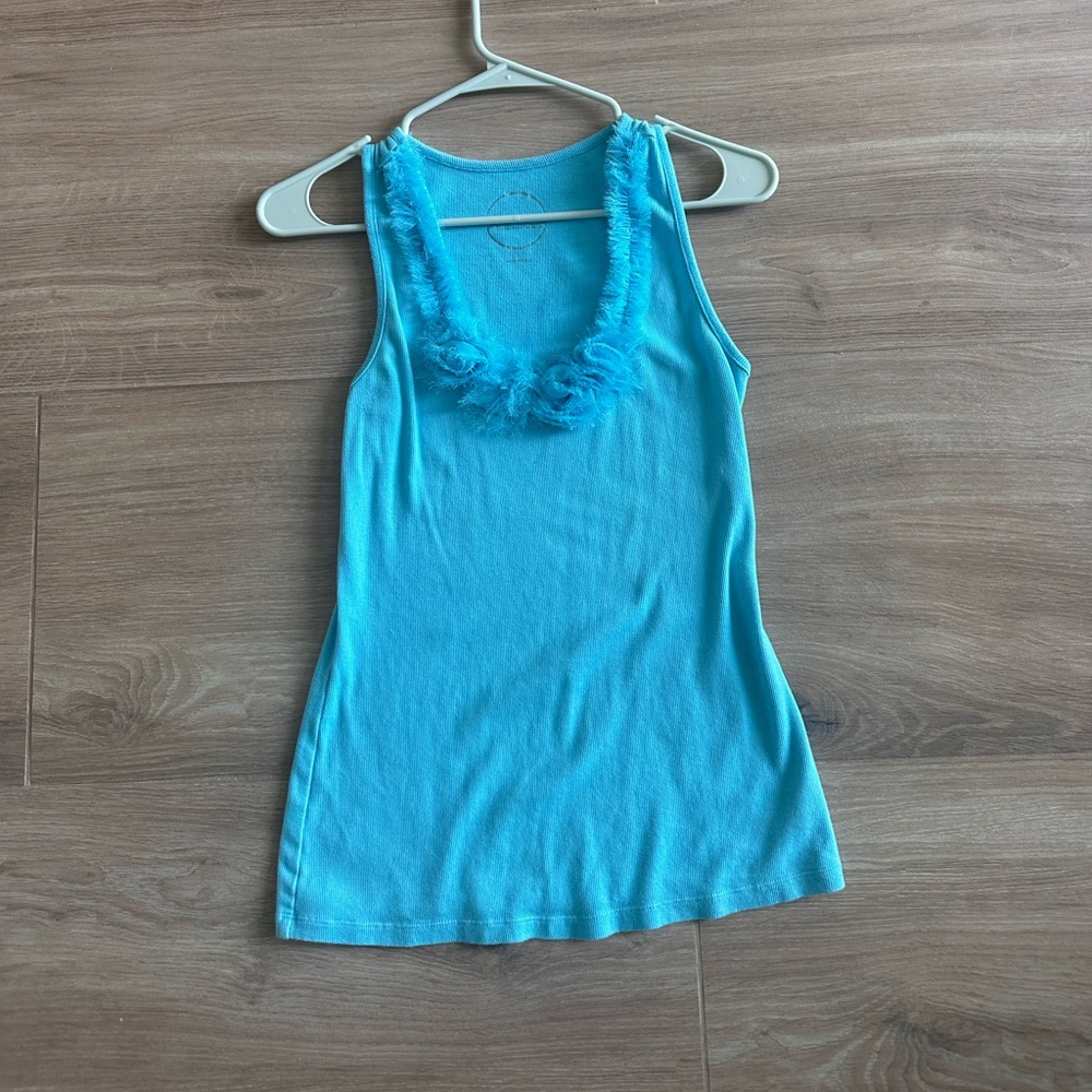 CUTE BLUE FLOWER TRIM TANK
